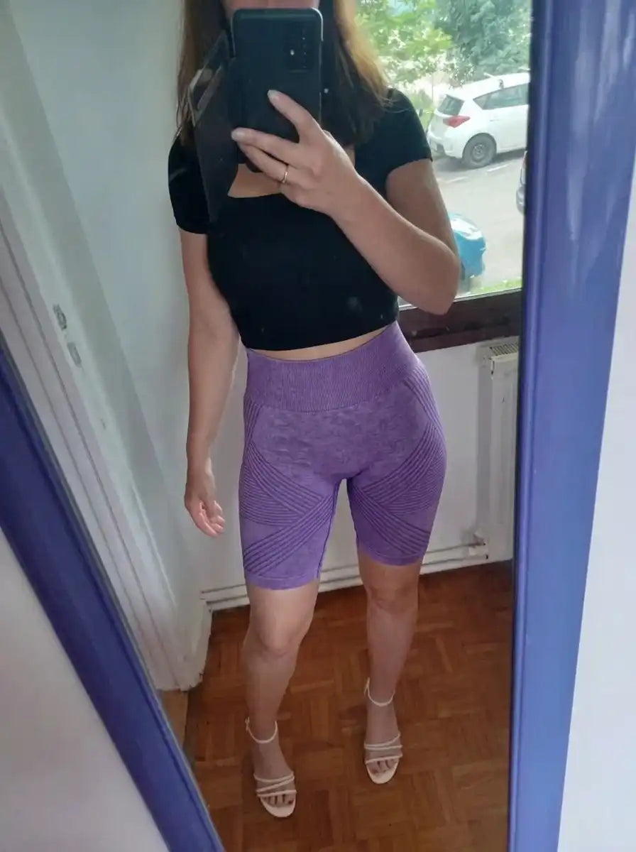 Cliente CelluMove portant le short anti-frottements